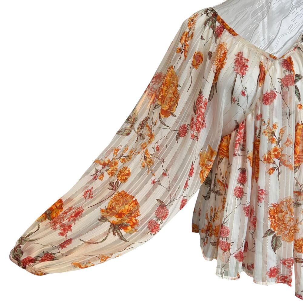Bucket List Sheer Pleated Metallic Blouse Medium - Picture 8 of 12
